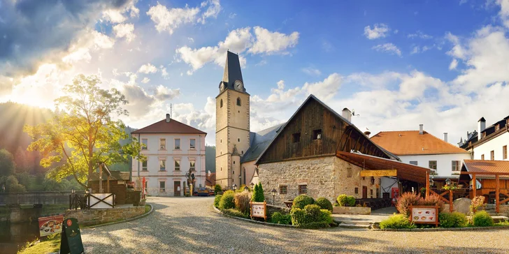 Romantika alebo rodinná pohoda v Rožmberku: jedlo, privátny wellness aj prehliadka pivovaru