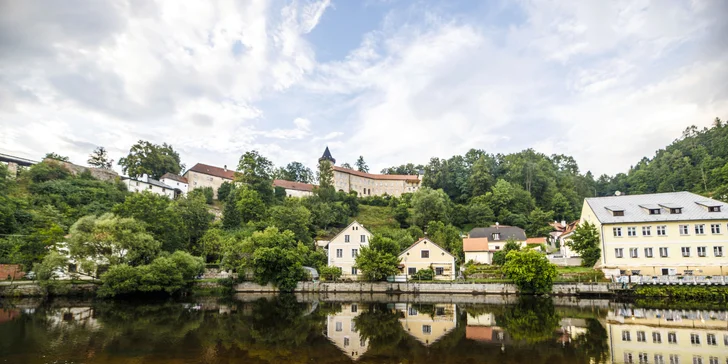 Romantika alebo rodinná pohoda v Rožmberku: jedlo, privátny wellness aj prehliadka pivovaru