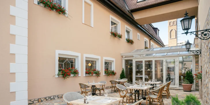 Romantický wellness pobyt v zrekonštruovanom hoteli v blízkosti slávnych kúpeľov