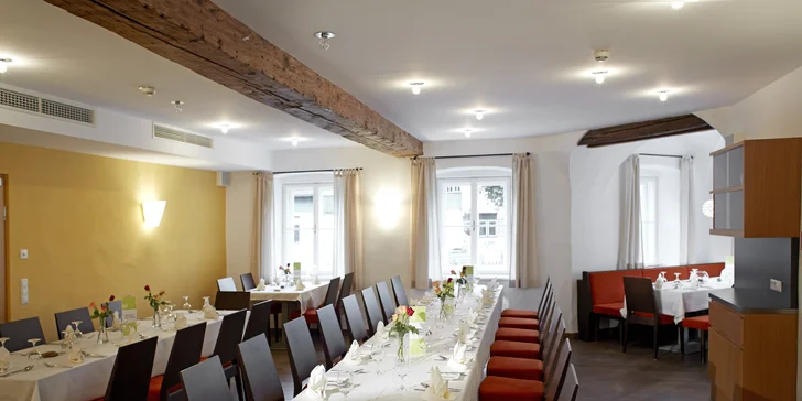 Horné Rakúsko: 4* hotel v meste Wesenufer s polpenziou plus, saunou aj fitness, vr. karty zliav