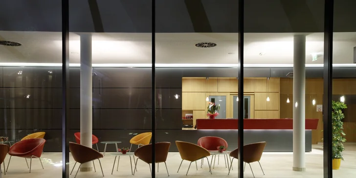 Horné Rakúsko: 4* hotel v meste Wesenufer s polpenziou plus, saunou aj fitness, vr. karty zliav