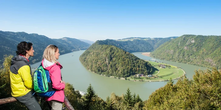 Horné Rakúsko: 4* hotel v meste Wesenufer s polpenziou plus, saunou aj fitness, vr. karty zliav