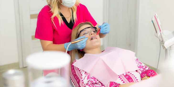 Komplexná dentálna hygiena s pieskovaním