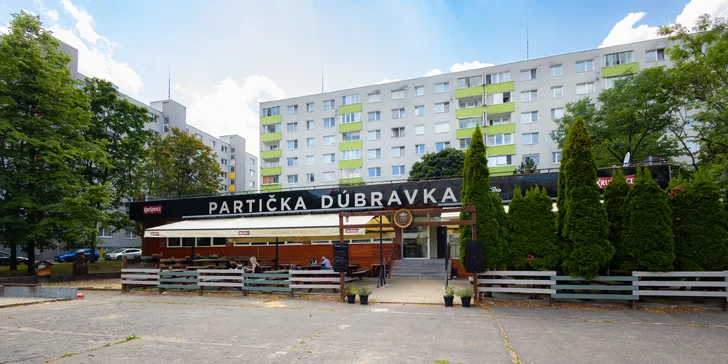 1400 gramov grilovaných mäsových špecialít v reštaurácii Partička