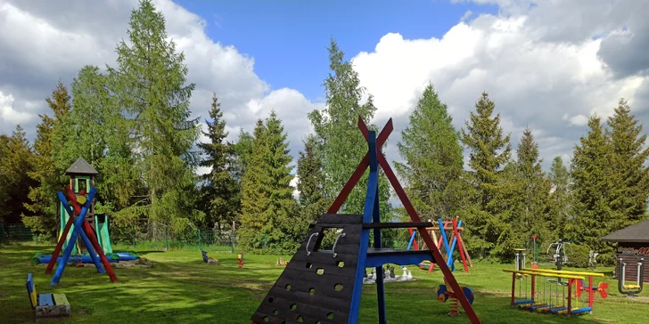Rodinný relax vo Vile Horec*** so zverofarmou a najkrajším výhľadom na Gerlach