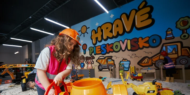 Vstup do najväčšieho vnútorného pieskoviska v Bratislave