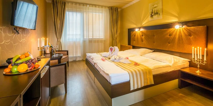 Obľúbené Slnečné jazerá: moderný hotel, vonkajšie bazény, family zóna aj wellness či vstup do aquaparku