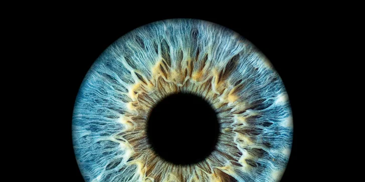 Unikátna umelecká fotografia dúhoviek vašich očí spod Tatier