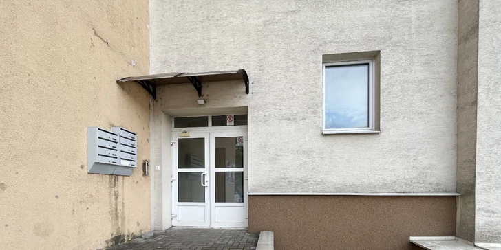 Depilácia nôh a podpazušia v SONYA Cosmetic Studio
