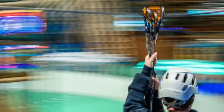 Vstup do Tarzánie - lanového centra s prekážkovou dráhou a 30 m dlhou zipline lanovkou