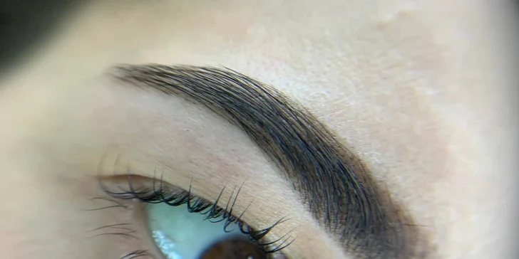 Permanentný make-up: Mihalnice, linka, obočie alebo pery