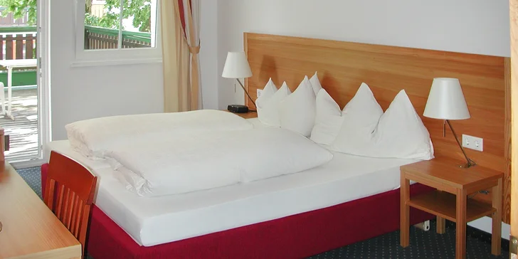 Pobyt v rakúskych Alpách: hotel priamo pri jazere, polpenzia, kúpele i požičanie bicyklov