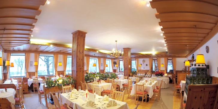 Pobyt v rakúskych Alpách: hotel priamo pri jazere, polpenzia, kúpele i požičanie bicyklov