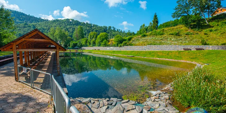 Rodinná dovolenka v rezorte pri Levoči s wellness, polpenziou a vstupmi na biokúpalisko