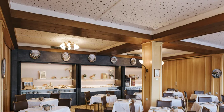 Soľná komora a Traunsee: hotel priamo pri jazere, neobmedzený wellness aj raňajky