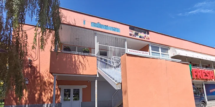 Čistenie pleti s mikromasážou, mezoterapia alebo regeneračné ošetrenie s úpravou obočia