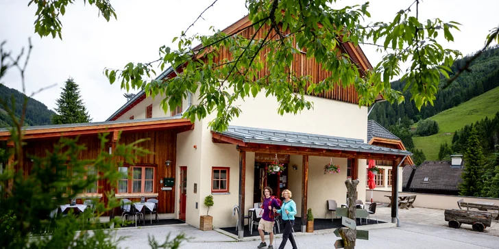 Aktívna dovolenka v Alpách: 3* hotel s polpenziou a lesnou saunou, 5 minút od centra Donnersbachwaldu
