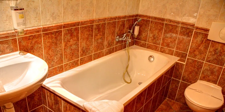 Wellness pobyt v Pardubiciach: izby či domček s vírivkou a saunou, soľná jaskyňa aj privátny wellness