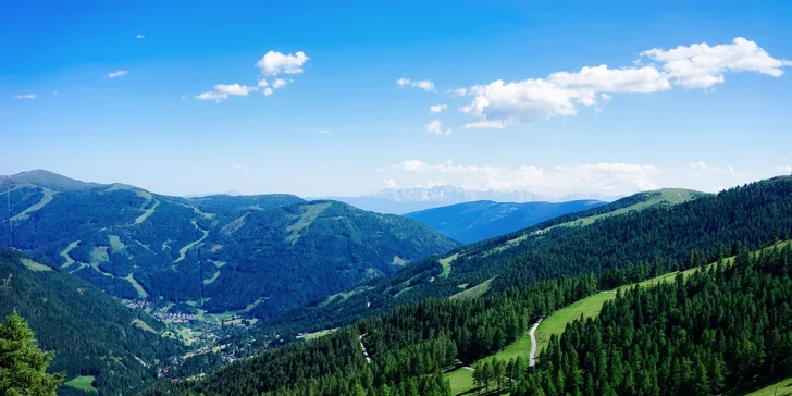 Dovolenka v Korutánsku: luxusný 5 * hotel s polpenziou plus a termálnym wellness, vr. karty výhod
