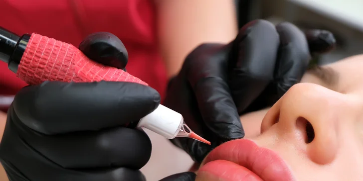 Permanentný make-up: Mihalnice, linka, obočie alebo pery
