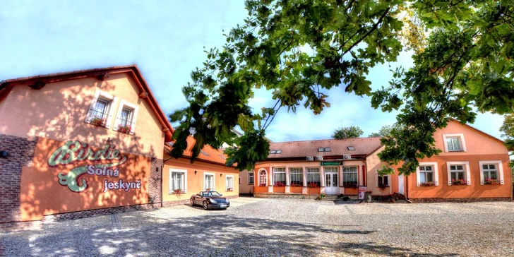Wellness pobyt v Pardubiciach: izby či domček s vírivkou a saunou, soľná jaskyňa aj privátny wellness