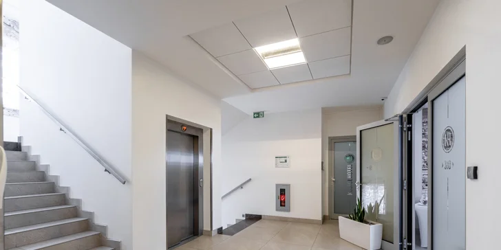 Profesionálna dentálna hygiena s pieskovaním pre deti i dospelých