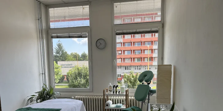 Zahoďte stres a oddýchnite si: Masáž rôznych partií tela aj s bankovaním v cene!