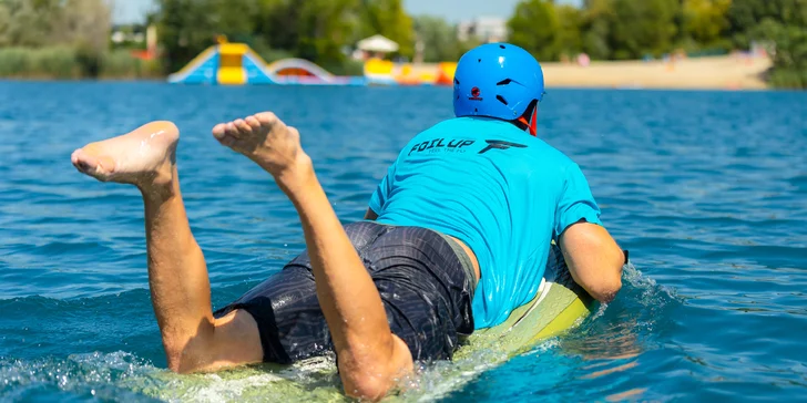 Naučte sa jazdiť na eFoil surfe a lietajte nad hladinou!