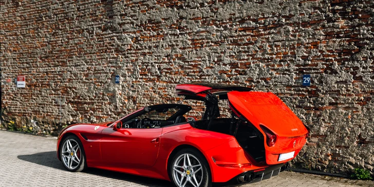 Adrenalínová jazda na Ferrari či Lamborghini!