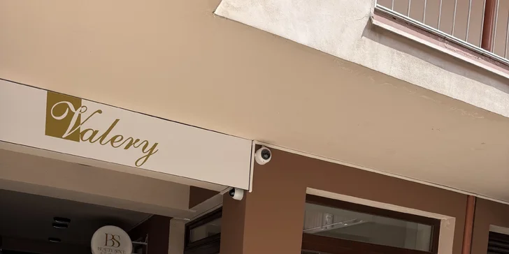 Permanentný make-up: Mihalnice, linka, obočie alebo pery