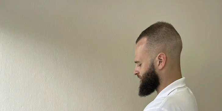 Zahoďte stres a oddýchnite si: Masáž rôznych partií tela aj s bankovaním v cene!