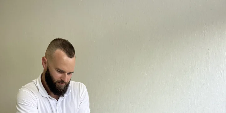 Zahoďte stres a oddýchnite si: Masáž rôznych partií tela aj s bankovaním v cene!