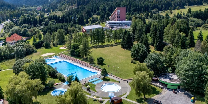 Hotel*** SOREA MÁJ: Pobyt v krásnej lokalite, termálne pramene a polpenzia
