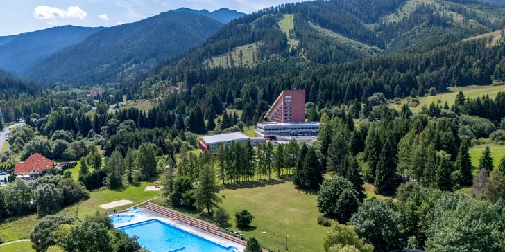Hotel*** SOREA MÁJ: Pobyt v krásnej lokalite, termálne pramene a polpenzia