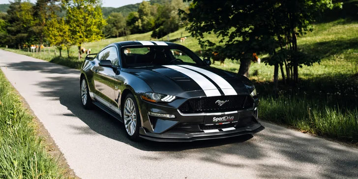 Jazda snov: 15 až 60 minút za volantom parádneho Ford Mustang GT 5.0