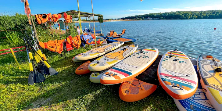 Užite si zábavu na paddleboarde či vodnom bicykli v rekreačnom stredisku Ormet pri Teplom Vrchu