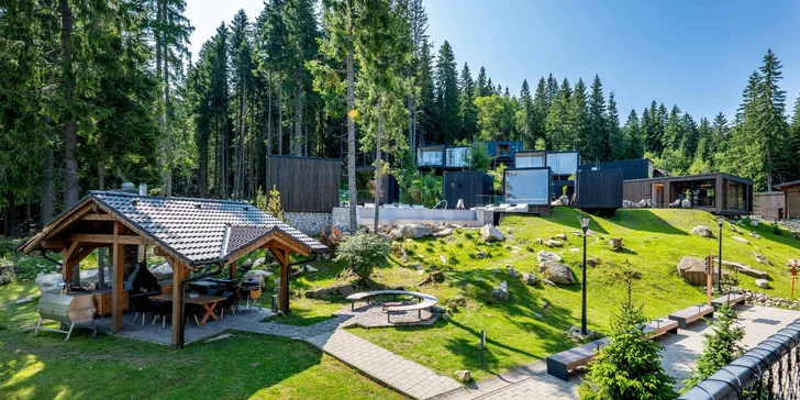 Dovolenka v unikátnych Björnson Tree Houses s novým exteriérovým wellness, 2 deti do 9,9 r. zadarmo