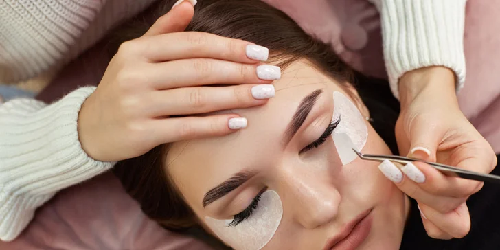 Rôzne druhy mihalníc, Lash lifting alebo laminácia obočia