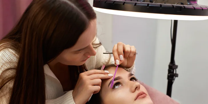 Rôzne druhy mihalníc, Lash lifting alebo laminácia obočia