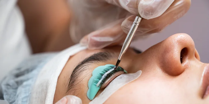 Rôzne druhy mihalníc, Lash lifting alebo laminácia obočia