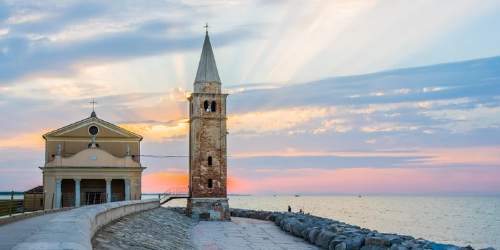 Víkendové kúpanie v talianskom Caorle: more, piesok a dokonalá pohoda