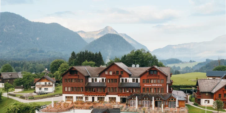 Pobyt v rakúskych Alpách: hotelové izby aj apartmány pri jazere Grundlsee, wellness a raňajky