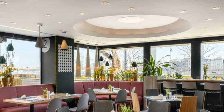 Budapešť: 4* hotel s výhľadom na parlament, raňajky a sauna v cene, pobyt pre 2 deti zdarma