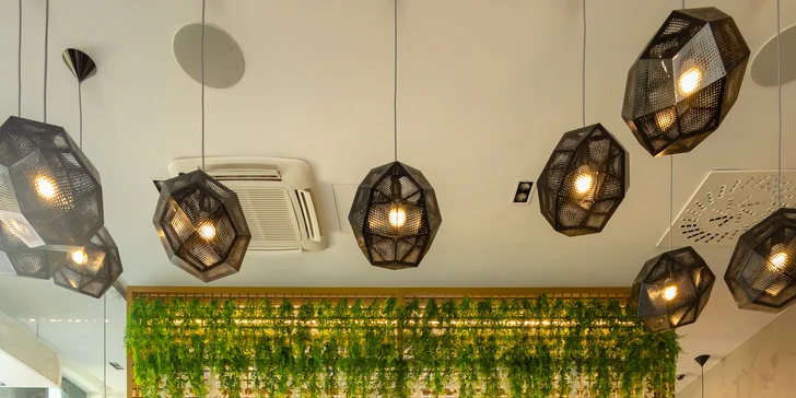 Miešané kokteily podľa výberu v novootvorenom Brudi Coffe & Wine Bar