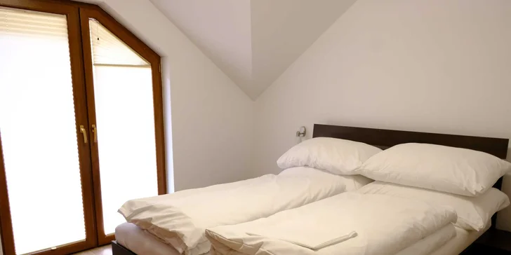 Atrakciami nabitá Valčianska dolina: pobyt v komfortných apartmánoch s výhľadom na jazero