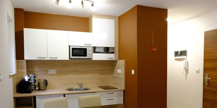 Atrakciami nabitá Valčianska dolina: pobyt v komfortných apartmánoch s výhľadom na jazero