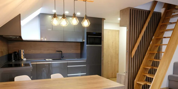 Atrakciami nabitá Valčianska dolina: pobyt v komfortných apartmánoch s výhľadom na jazero