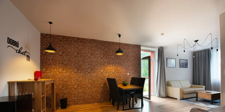 Rodinná dovolenka v priestranných apartmánoch na úpätí Vysokých Tatier s množstvom aktivít, kúsok od jazera