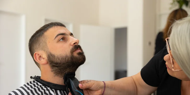 Dokonalý pánsky strih a úprava brady v Salóne Seven Beauty