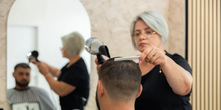 Dokonalý pánsky strih a úprava brady v Salóne Seven Beauty